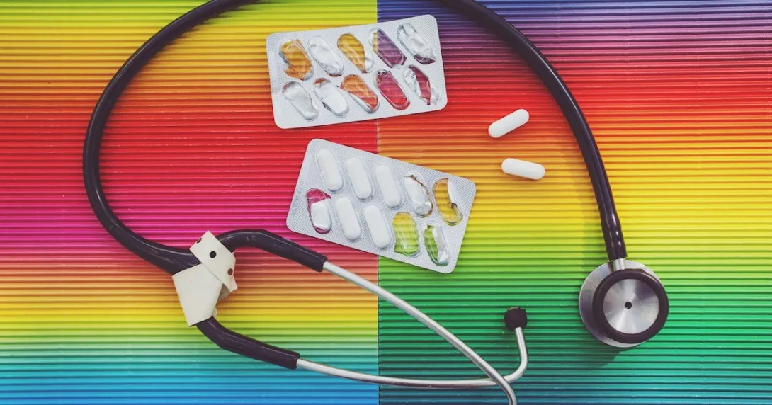 Stethoscope and pills